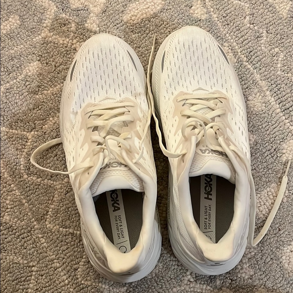 Hoka Clifton 8